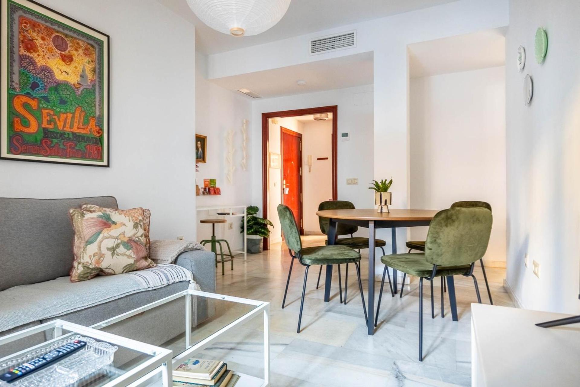 Piso Con Patio Privado Y Parking Nervion Sevilla エクステリア 写真