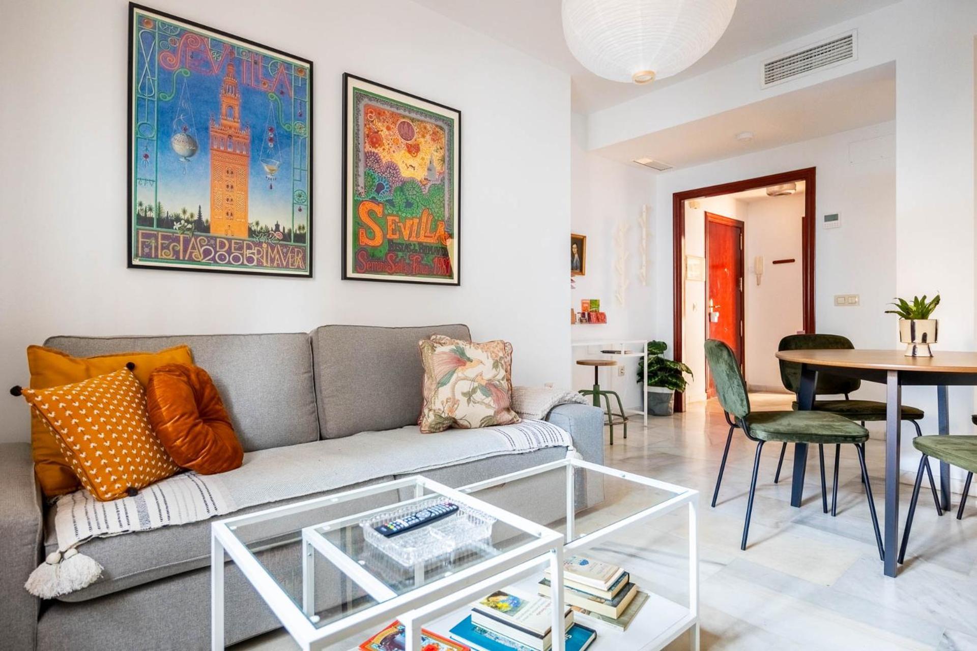Piso Con Patio Privado Y Parking Nervion Sevilla エクステリア 写真