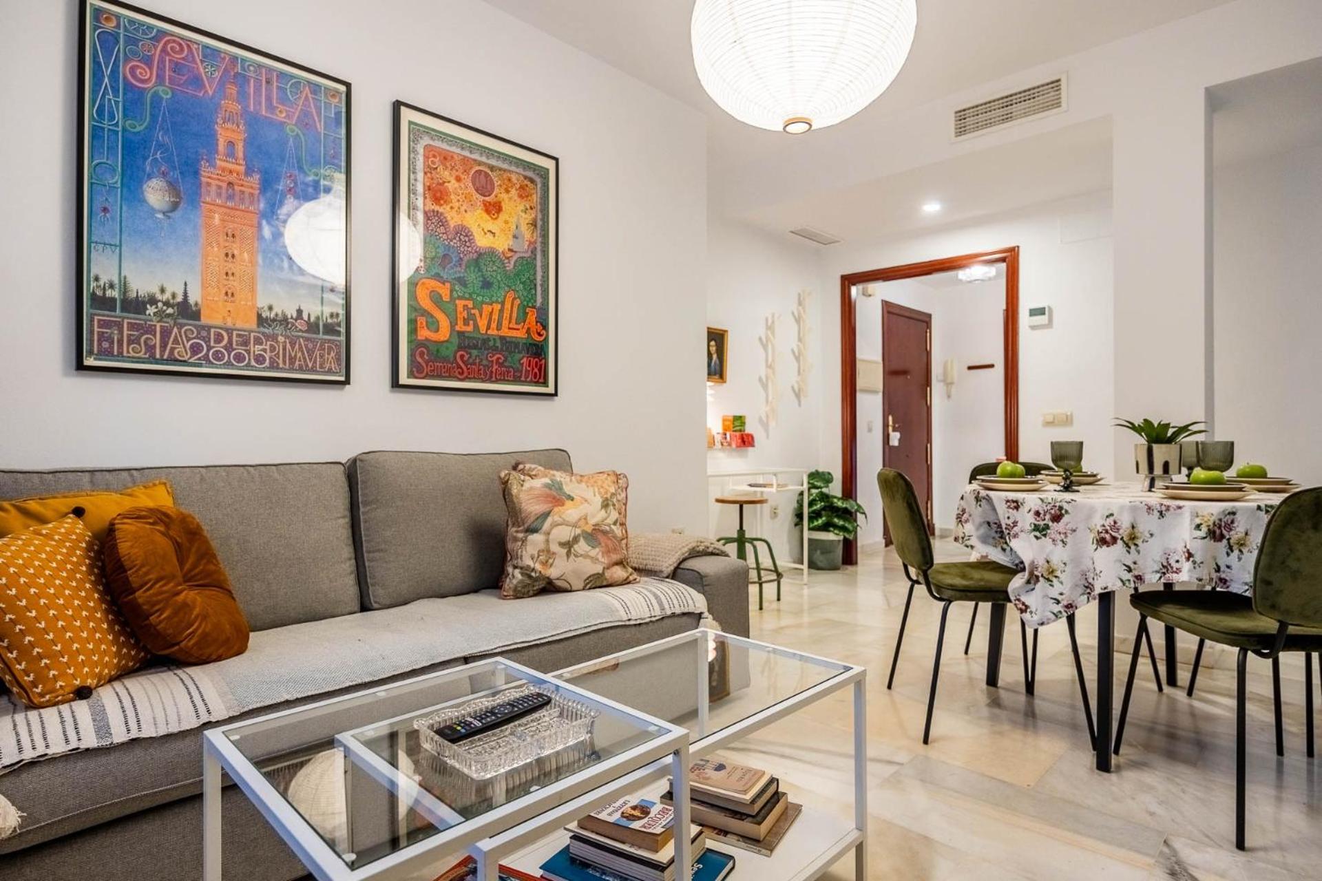 Piso Con Patio Privado Y Parking Nervion Sevilla エクステリア 写真