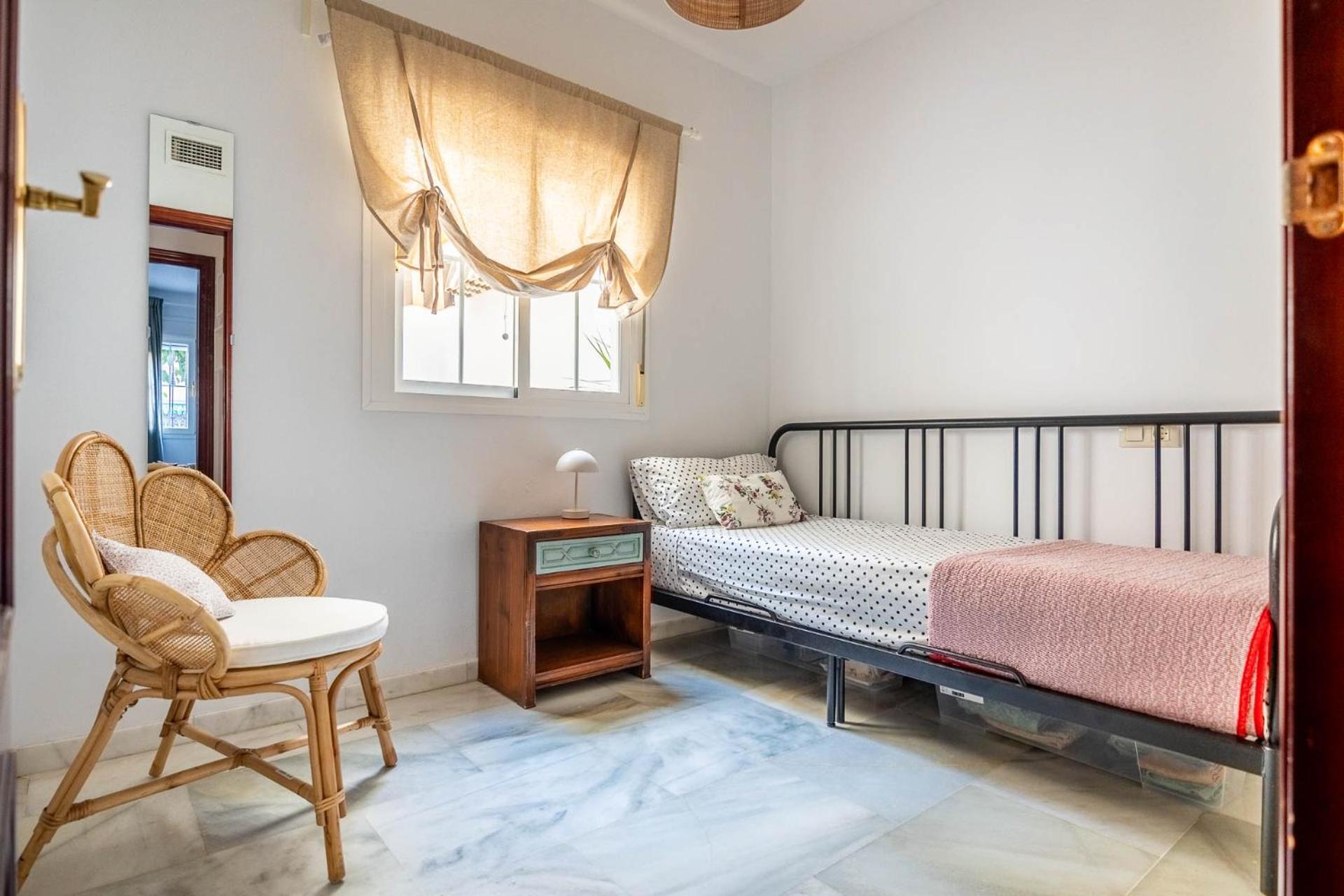 Piso Con Patio Privado Y Parking Nervion Sevilla エクステリア 写真