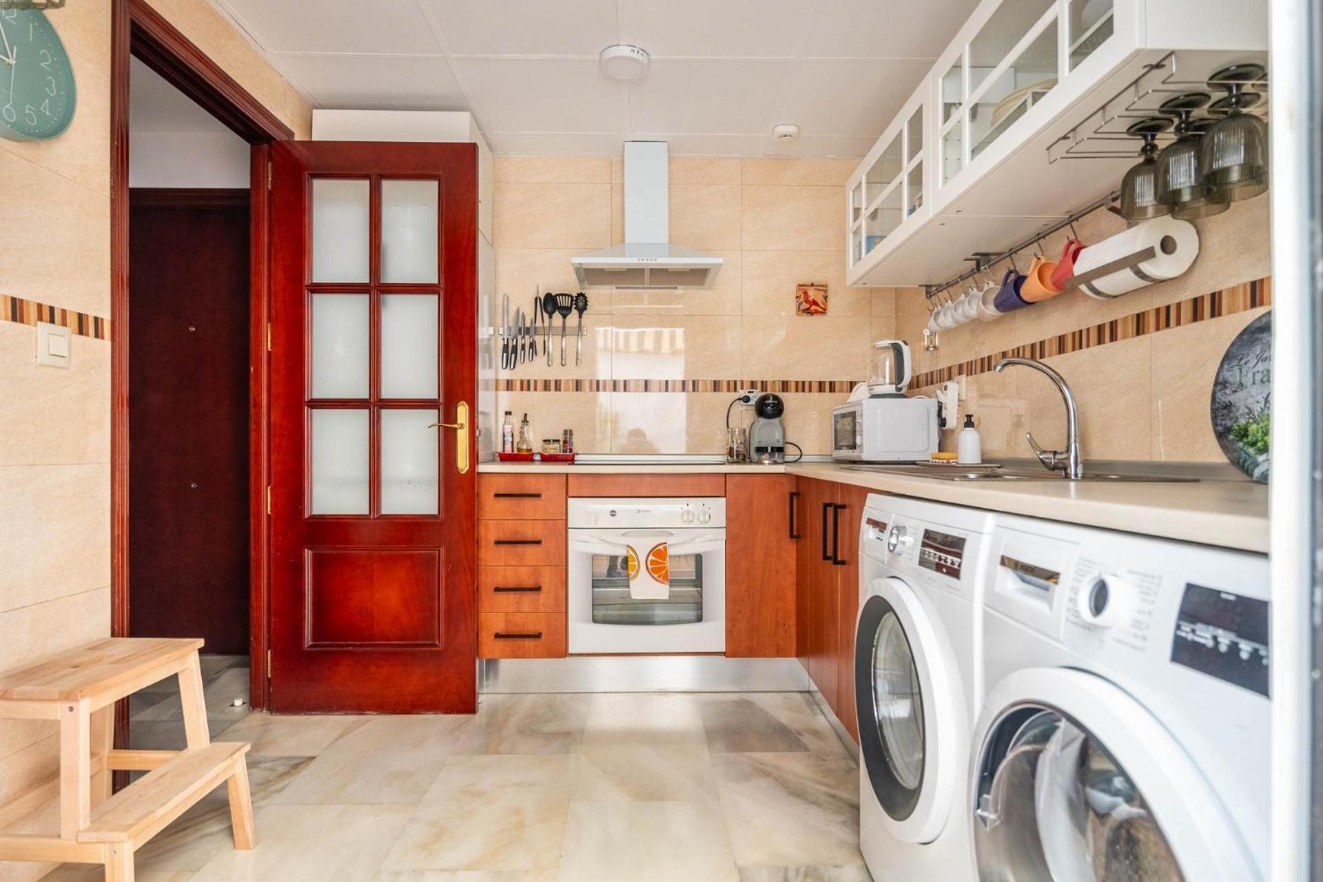 Piso Con Patio Privado Y Parking Nervion Sevilla エクステリア 写真